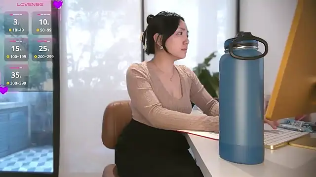 yuzhara online show from 10, 9, 2025