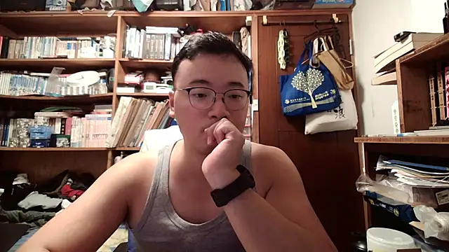 Snapshot of kk1m13 chatting on 6, 8, 2026 kk1m13 online show from 6, 8, 2026