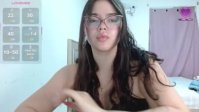 Snapshot of Valentina2390 chatting on 20, 7, 2026 Valentina2390 online show from 20, 7, 2026
