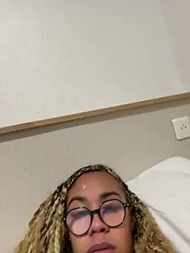 Snapshot of sexentrevoisin chatting on 1, 3, 2026 sexentrevoisin online show from 1, 3, 2026