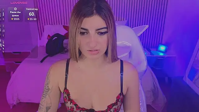 Snapshot of _aitana_001 chatting on 24, 11, 2025 aitana 001 online show from 24, 11, 2025