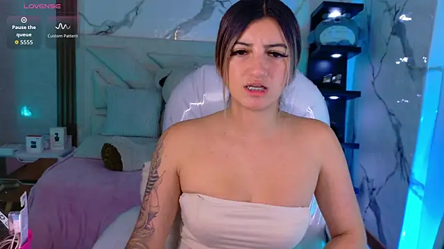  aitana 001 online show from 26, 6, 2026