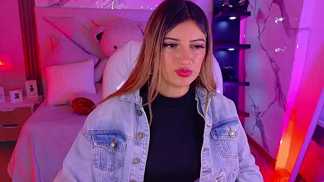  aitana 001 online show from 10, 6, 2026
