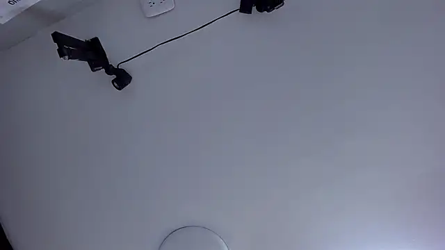 Snapshot of AnnieAndReach chatting on 21, 10, 2025 AnnieAndReach online show from 21, 10, 2025