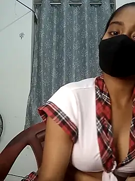 shrutee12 online show from 4, 11, 2025