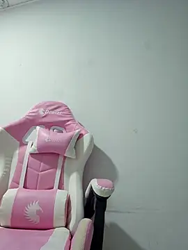 Miss Pompitas23 online show from 1, 12, 2025