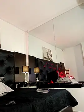 Kymy marquez online show from 24, 9, 2025