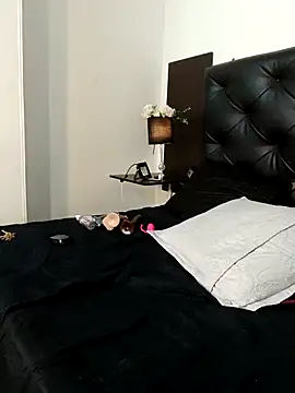 Kymy marquez online show from 2, 10, 2025