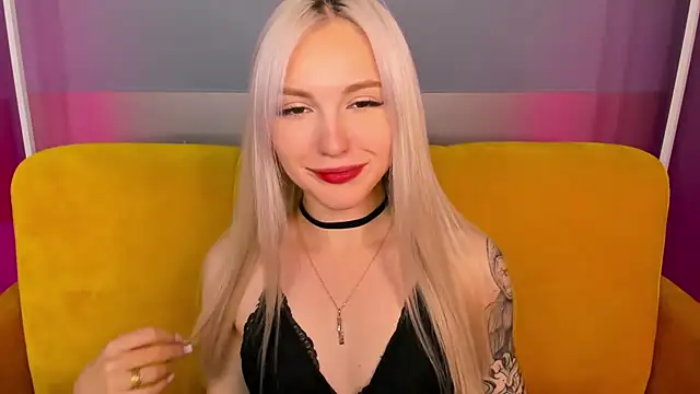 LisaFoxyMe online show from 6, 10, 2025