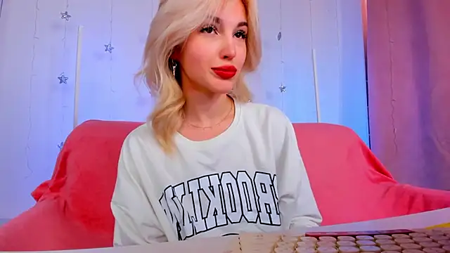 LisaFoxyMe online show from 15, 5, 2026