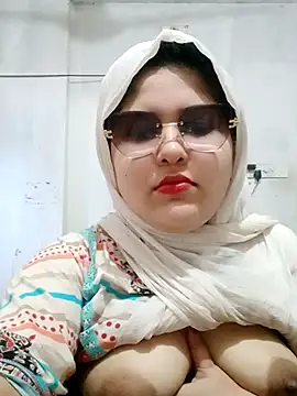 Snapshot of Nusrat-N chatting on 12, 7, 2026 Nusrat-N online show from 12, 7, 2026