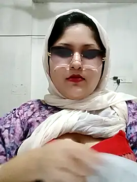 Snapshot of Nusrat-N chatting on 15, 6, 2026 Nusrat-N online show from 15, 6, 2026
