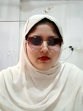 Snapshot of Nusrat-N chatting on 2, 7, 2026 Nusrat-N online show from 2, 7, 2026