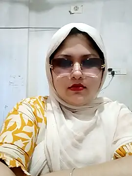 Snapshot of Nusrat-N chatting on 14, 7, 2026 Nusrat-N online show from 14, 7, 2026