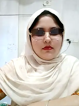 Snapshot of Nusrat-N chatting on 14, 7, 2026 Nusrat-N online show from 14, 7, 2026