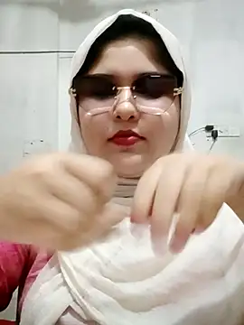 Snapshot of Nusrat-N chatting on 9, 7, 2026 Nusrat-N online show from 9, 7, 2026