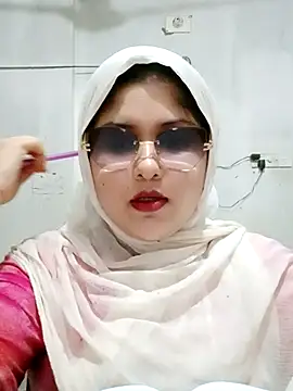 Snapshot of Nusrat-N chatting on 8, 7, 2026 Nusrat-N online show from 8, 7, 2026