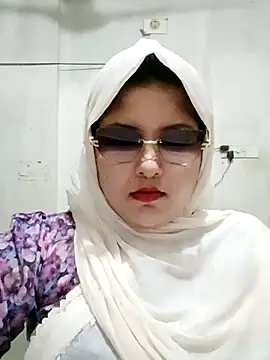 Snapshot of Nusrat-N chatting on 18, 7, 2026 Nusrat-N online show from 18, 7, 2026