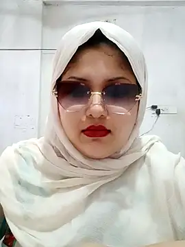 Snapshot of Nusrat-N chatting on 11, 6, 2026 Nusrat-N online show from 11, 6, 2026