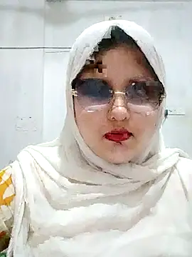 Snapshot of Nusrat-N chatting on 14, 6, 2026 Nusrat-N online show from 14, 6, 2026