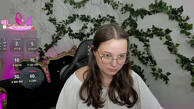 SophieDreamss online show from 24, 9, 2025