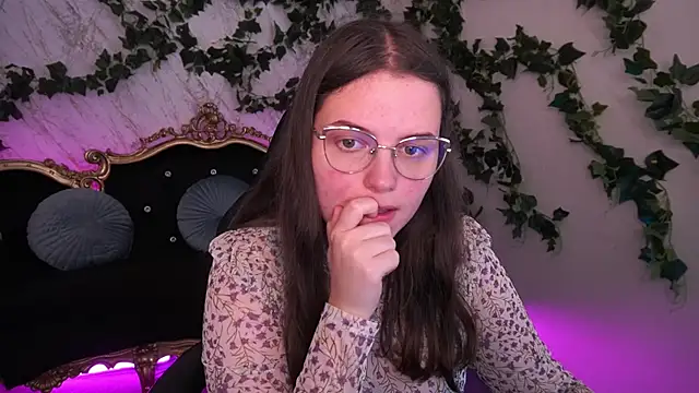 SophieDreamss online show from 10, 10, 2025