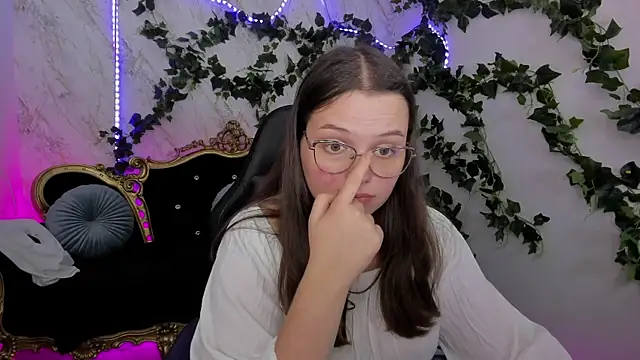 SophieDreamss online show from 25, 9, 2025