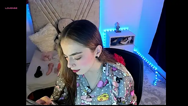 Mia Victoria22 online show from 2, 5, 2026