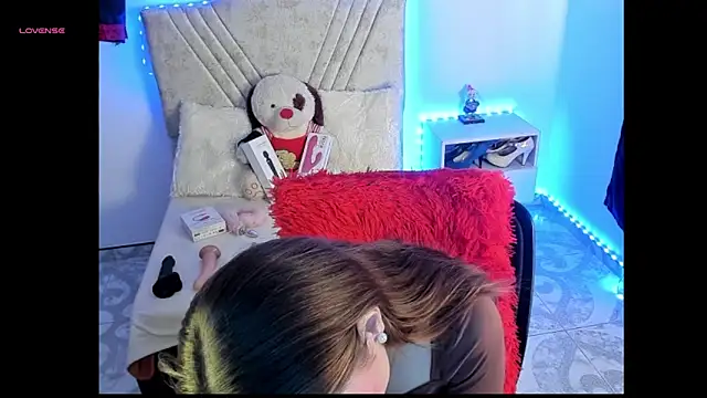 Mia Victoria22 online show from 22, 5, 2026