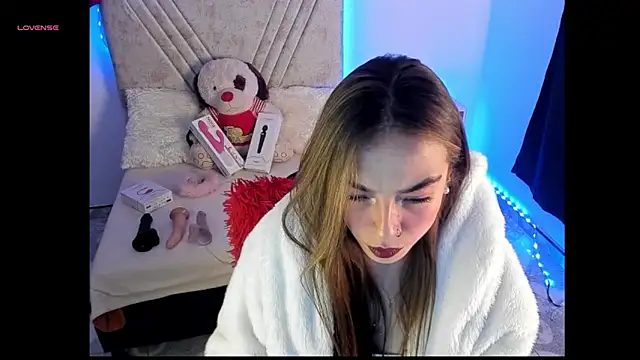 Mia Victoria22 online show from 7, 5, 2026