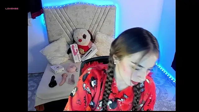 Mia Victoria22 online show from 15, 5, 2026