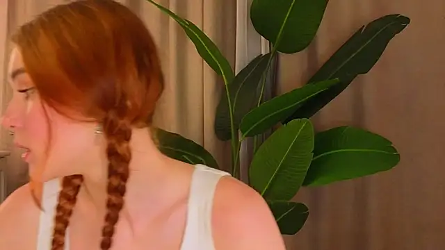 Snapshot of JenniferSullivan chatting on 1, 3, 2026 JenniferSullivan online show from 1, 3, 2026