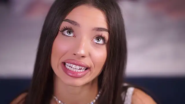 LalaRoze online show from 16, 11, 2025