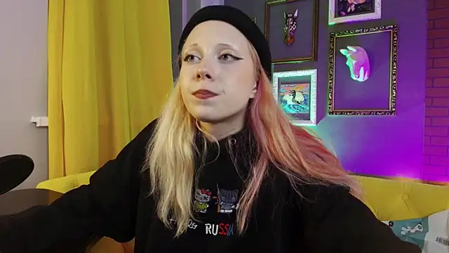 SakuraBliss online show from 27, 10, 2025