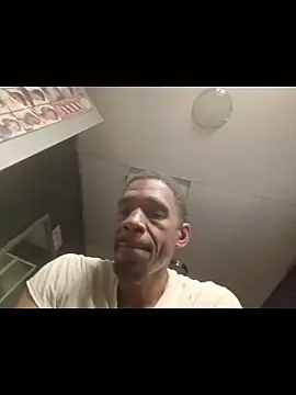 Snapshot of Macc74 chatting on 28, 3, 2026 Macc74 online show from 28, 3, 2026