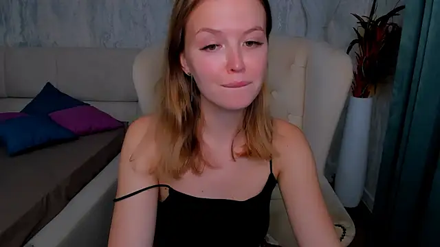 LaurennHill online show from 26, 9, 2025