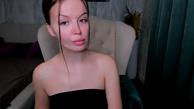 LaurennHill online show from 13, 10, 2025