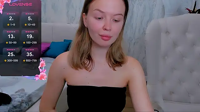 LaurennHill online show from 9, 9, 2025