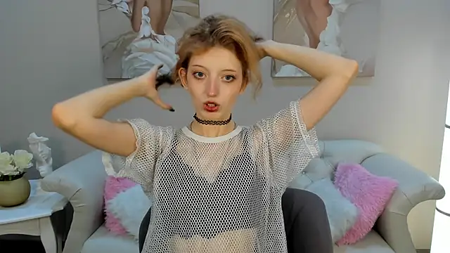 MistyMarlo online show from 4, 10, 2025