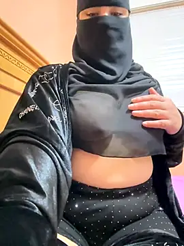  Laiali  online show from 1, 10, 2025