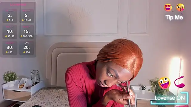 Anamonrroe online show from 6, 10, 2025