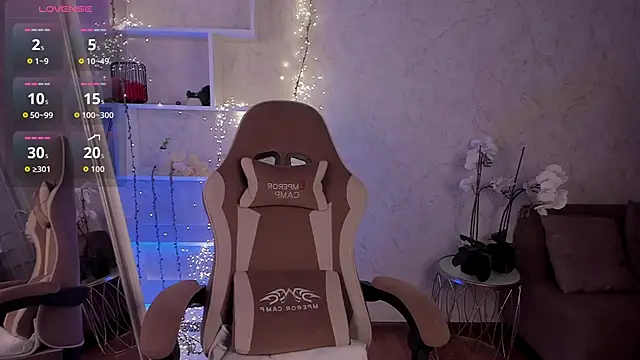 Lucy Shaw online show from 1, 10, 2025