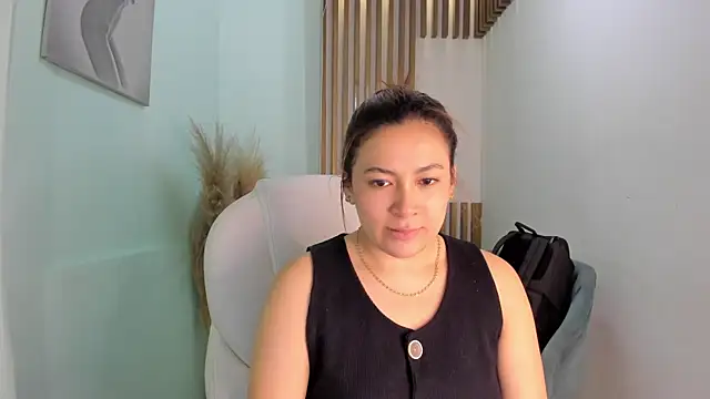 MacarenaRosse online show from 11, 9, 2025