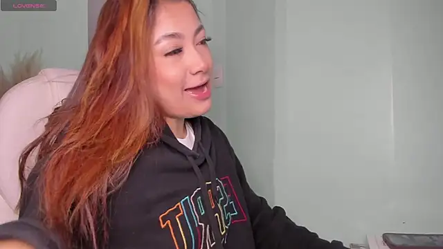 MacarenaRosse online show from 26, 9, 2025