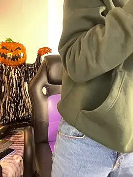 AdrianRinaldi online show from 1, 11, 2025