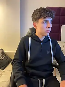 AdrianRinaldi online show from 5, 12, 2025