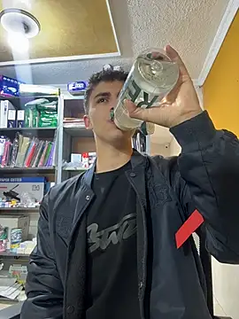 AdrianRinaldi online show from 7, 5, 2026