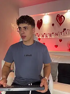 AdrianRinaldi online show from 12, 2, 2026