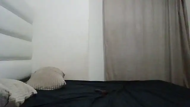 Snapshot of SexyNonnyy chatting on 5, 11, 2025 SexyNonnyy online show from 5, 11, 2025