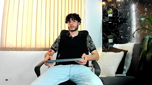 Rafael Mendezz online show from 8, 11, 2025